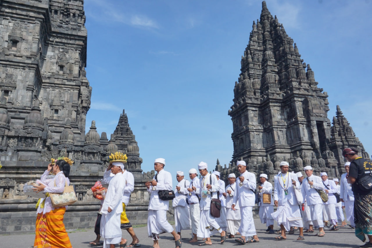 Festival Budaya: Refleksi Sejarah, Agama, dan Tradisi Unik