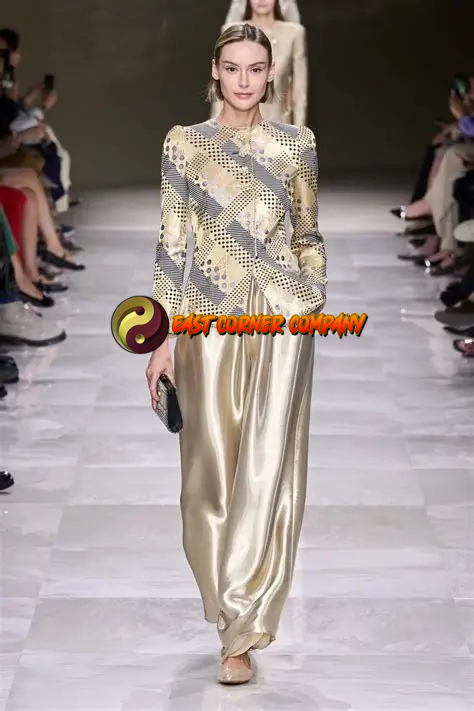 Giorgio Armani Tampilkan Koleksi Lembut Elegan di Bawah Arahan Keponakan Pendiri